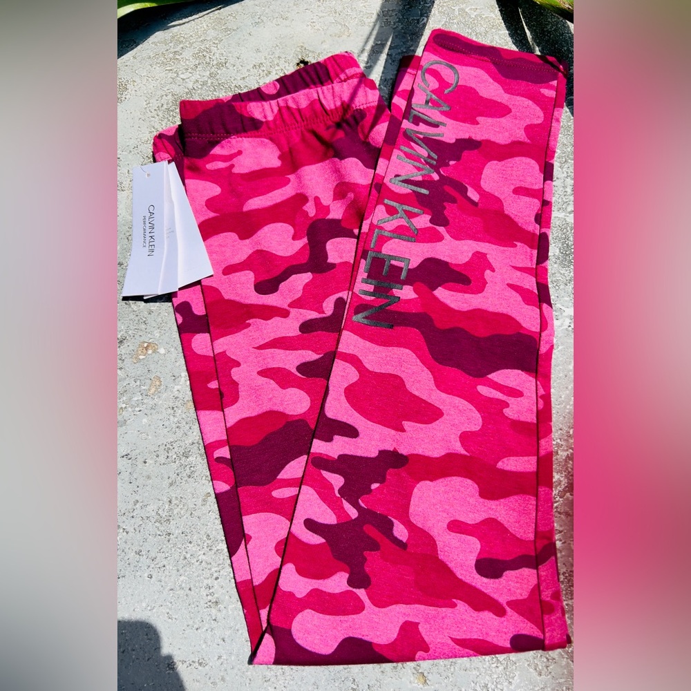 Calvin Klein Performance Leggings Pink Camo Size: Large